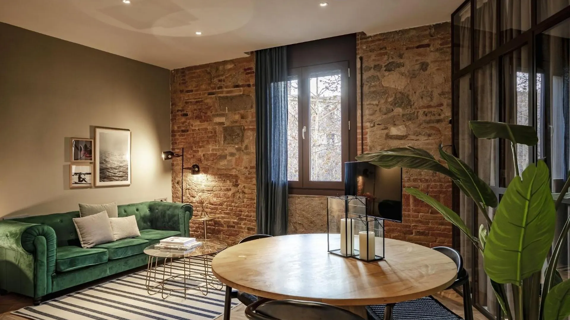 Caterina Universitat Barcelone Appartement